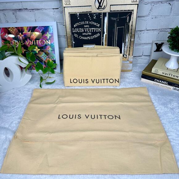 Louis Vuitton Dust Bag Medium Fold Over - Picture 2 of 4